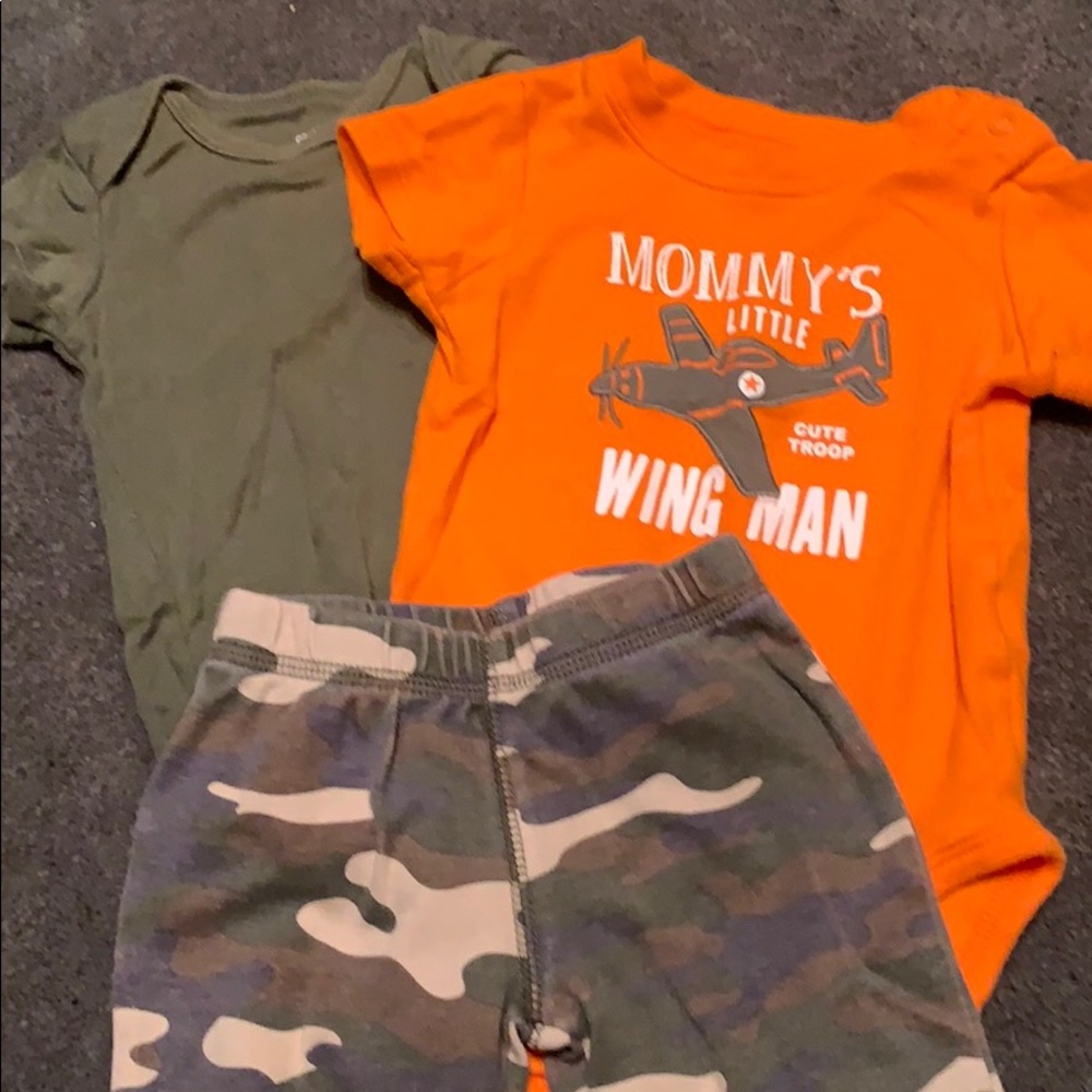 3 piece Carters outfit